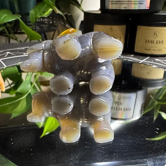 Agate Elephant Figurine - Picture 6 of 9